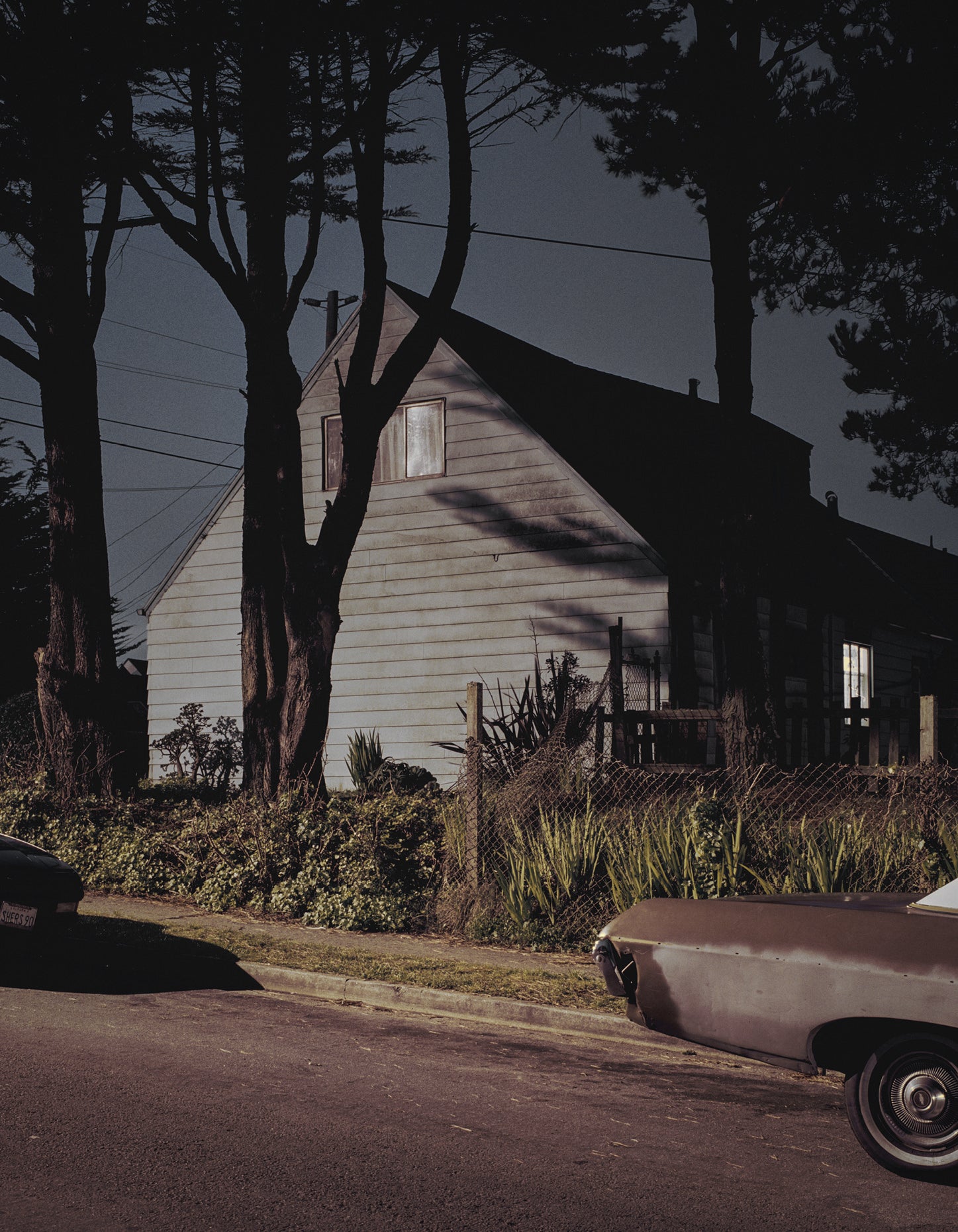 Todd Hido, Homes at Night – Sixteen World