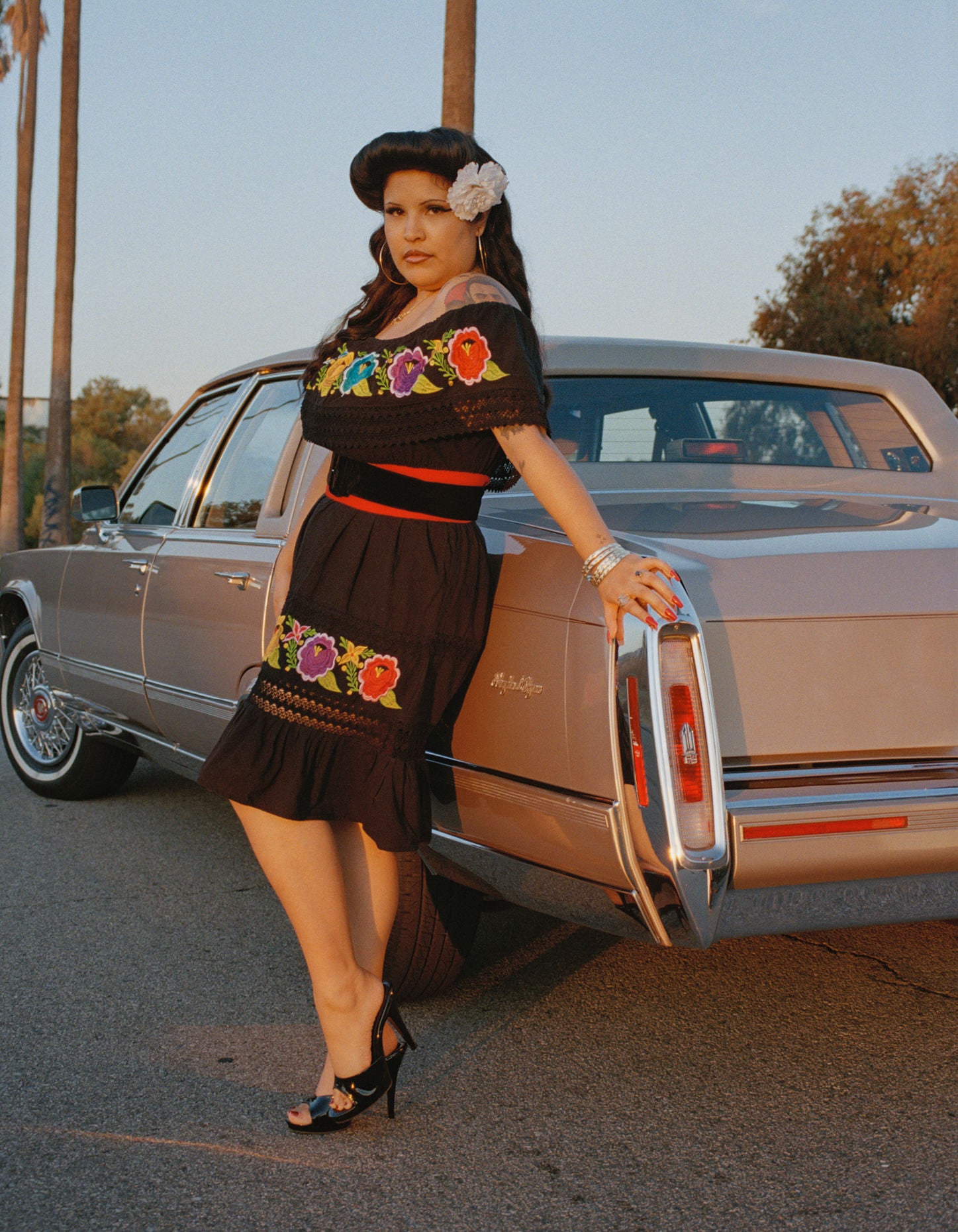 Thalia Gochez, Lady Lowrider Car Club – Sixteen World